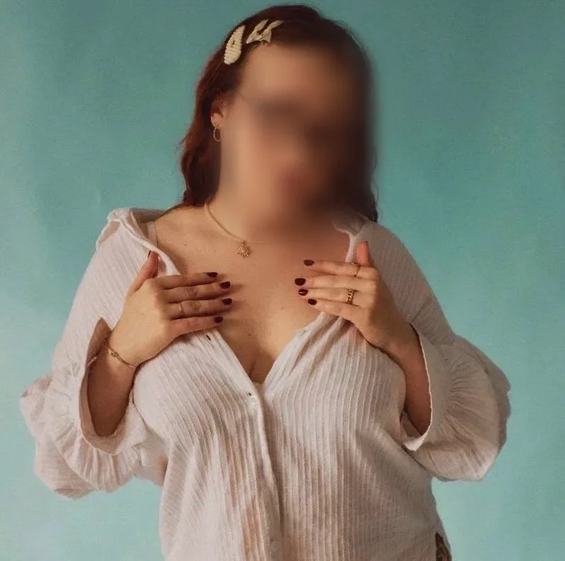 Ewa, 21