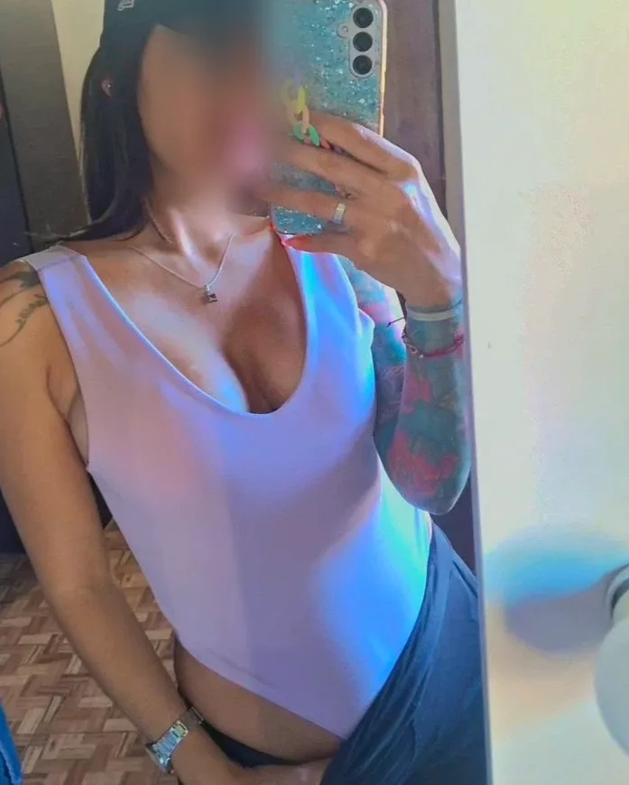 Harleen, 37