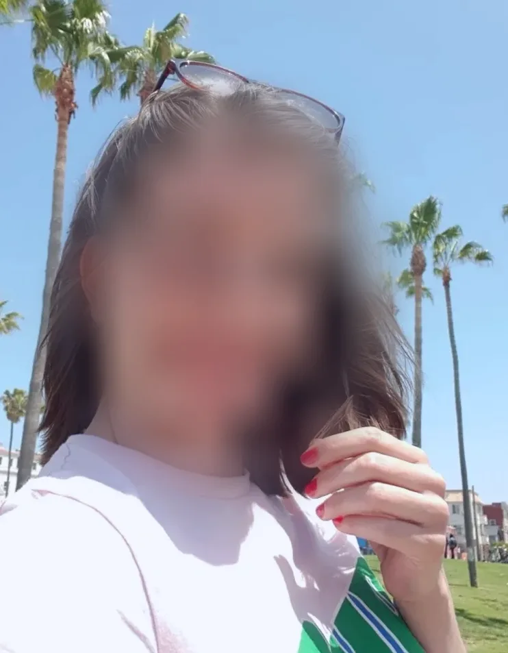 Laura, 31