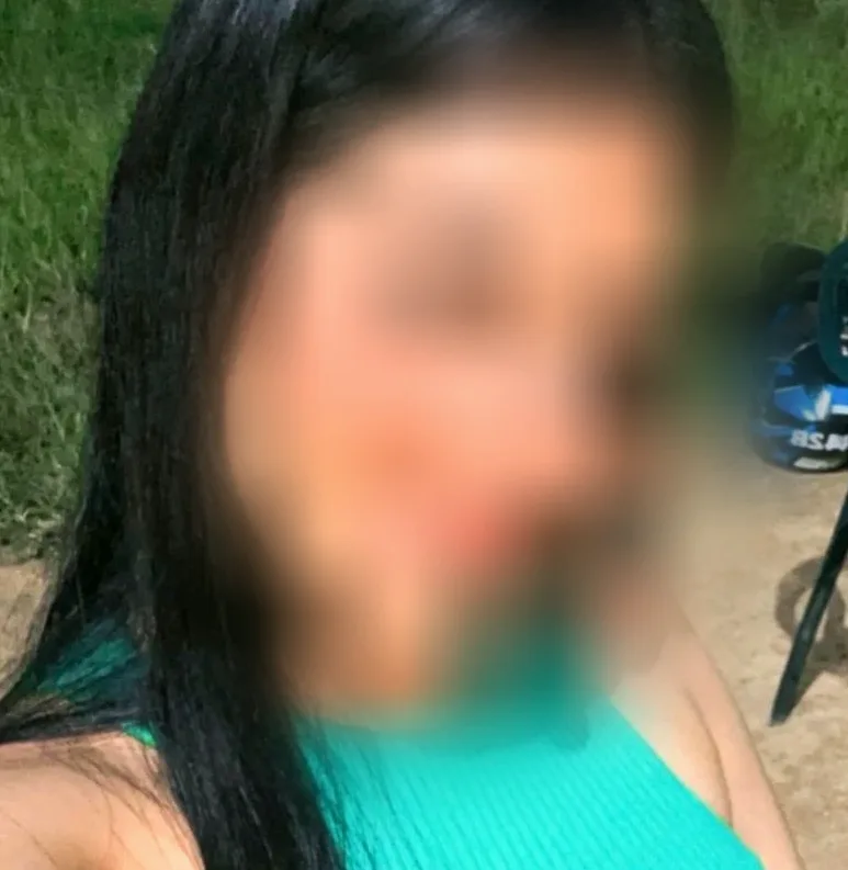 Leyla, 20