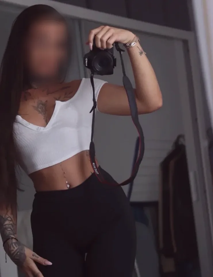 Michelle, 27