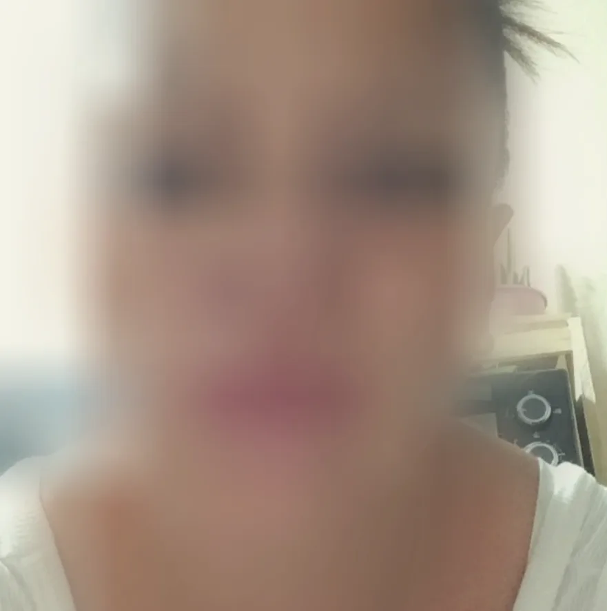 Rebecca, 37