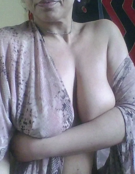 Saoirse, 25